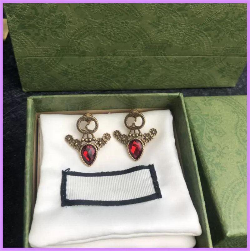 

Women Fashion Earrings With Diamonds Retro Earring Womens Designer Jewelry Letters Classic Ladies Accessories For Party Mens Gifts D223181F