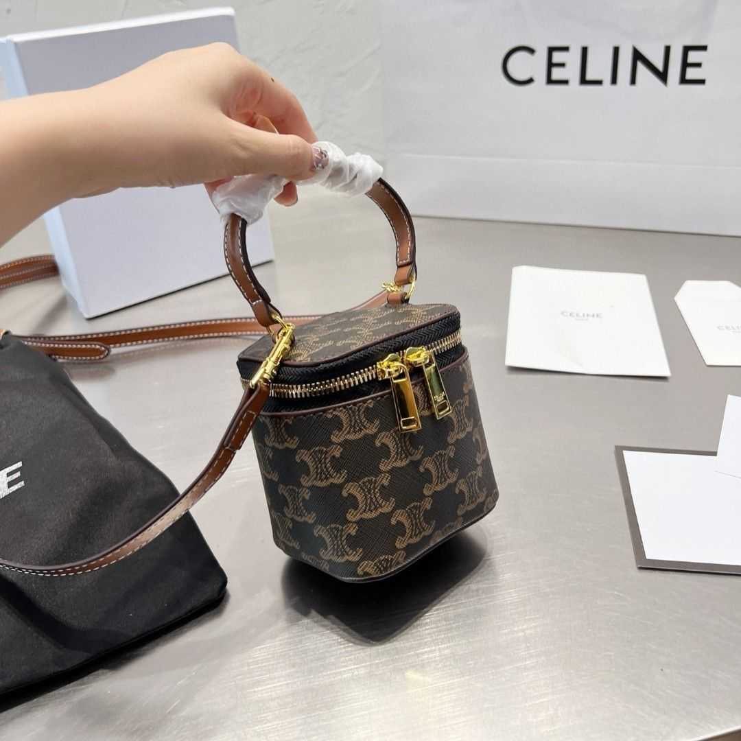 

Designer Bag Women s Celinns Classic Handbag New Triumphal Arch Handheld One Shoulder Crossbody Women's Star Red Fashion Versatile, Sky blue