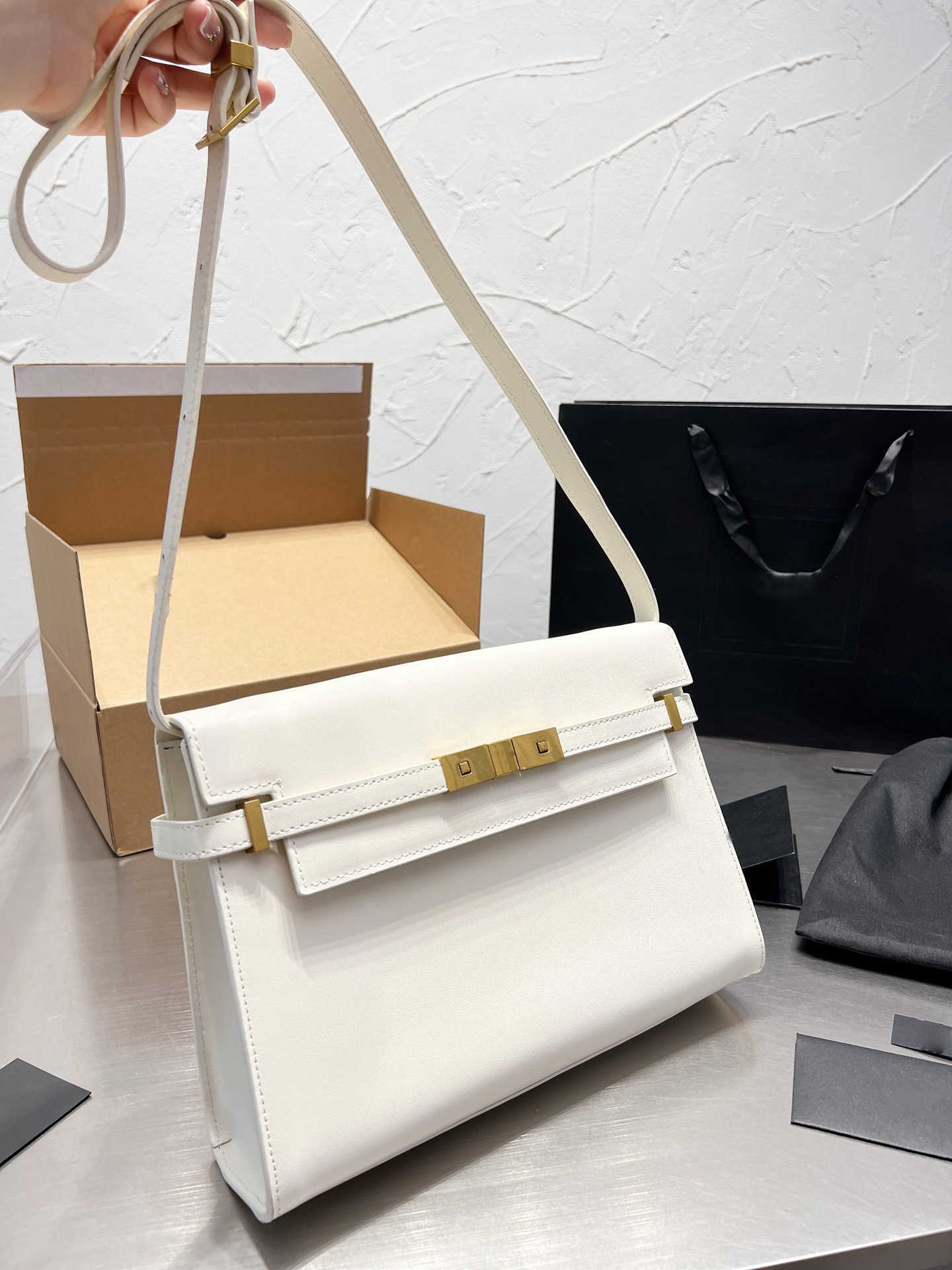 

Evening Bags Shoulder Bags Woman Handbag Designer Shoulder Bag Top Handle With Strap Crossbody Bags Plain Weave Classic Elegant Grace, White
