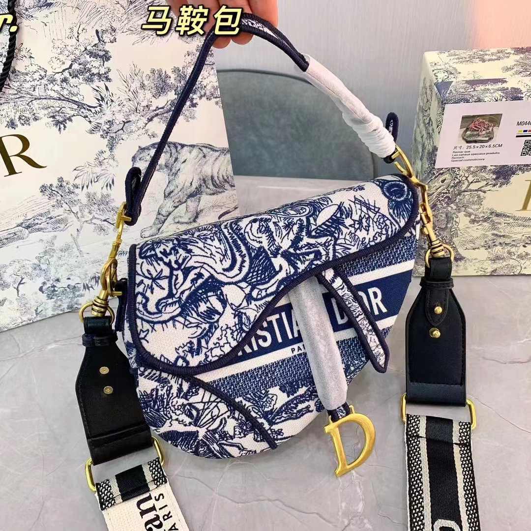 

Handbag Saddles bag with Strap Designer Bag backpacks Tote Wallet magnetic Metal pendant Purses Top 5A Shoulder bags Womens Crossbody Handbags q5, #39