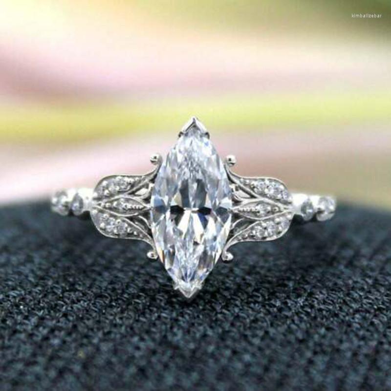 

Wedding Rings VAGZEB 2022 Luxury Fashion Silver Color Oval Cubic Zirconia Flower Shaped Promise Ring For Women