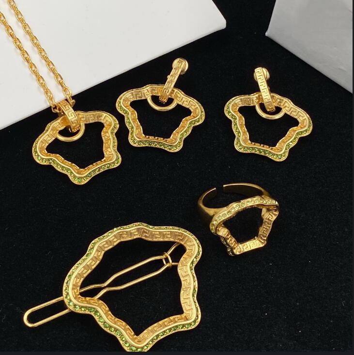 

Luxurious Designer Diamonds Necklace brooch Earring Ring Banshee Medusa Head Pattern 18K Gold Plated Birthday Festive Party Gifts Jewelry Sets HMS9 -- 05, Golden