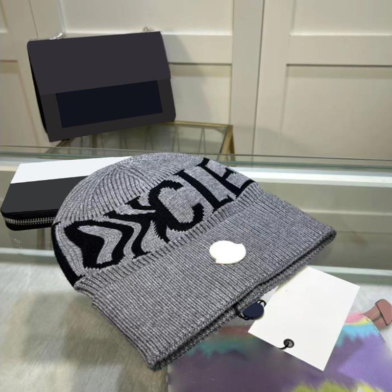 

Mens Winter Knitted Hat Fashion Designers Beanie Womens Skull Caps Snow Warm Hats Travel M Letter Fitted Hats 4 Colors 2211105Z, M1
