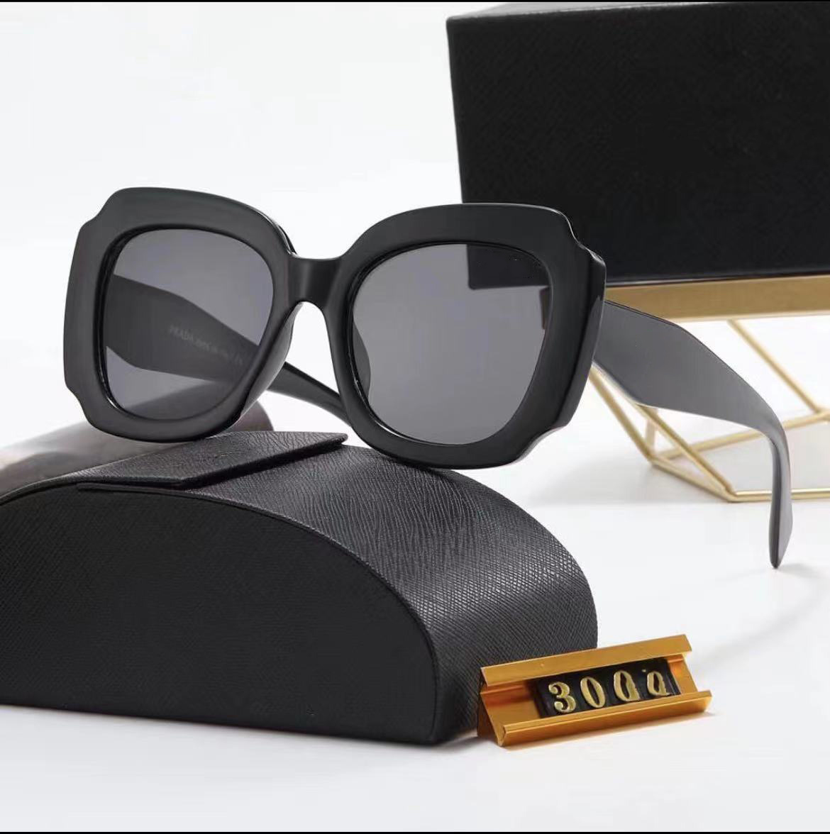 

Fashion Accessories Sunglasses Designer Sun Glasses Goggle Beach Glasses Adumbral 5 Color Optional for men women