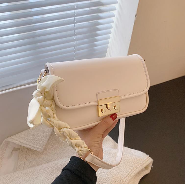 

Solid Color Pu Leather Small Crossbody Bag for Women HBP Fashion Chain Designed Handbags Ladies Shoulder Messenger Bags, Black