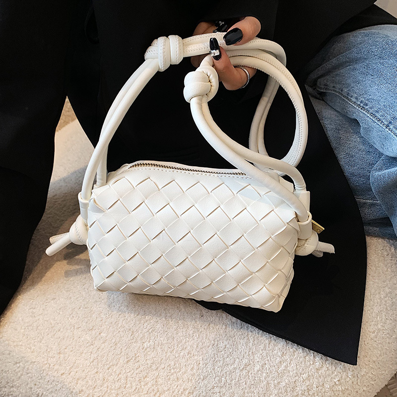 

Evening Bags Brand Woven Square for Women High Quality Shoulder Cute Purses and Handbag Designer Crossbody Candy Color Satchel 221110, Black shoulder bag