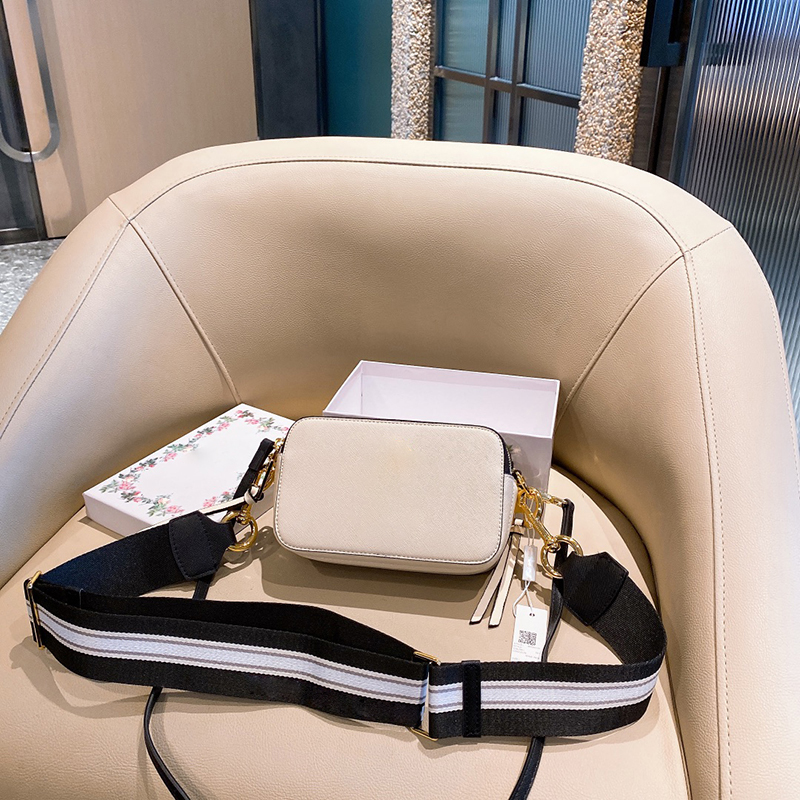 

Evening Bags Shoulder Bag 2022 Korean Version New Women M Wide Shoulder Strap J Fashion Color Matching Camera Single Messenger Bag 220211, Black