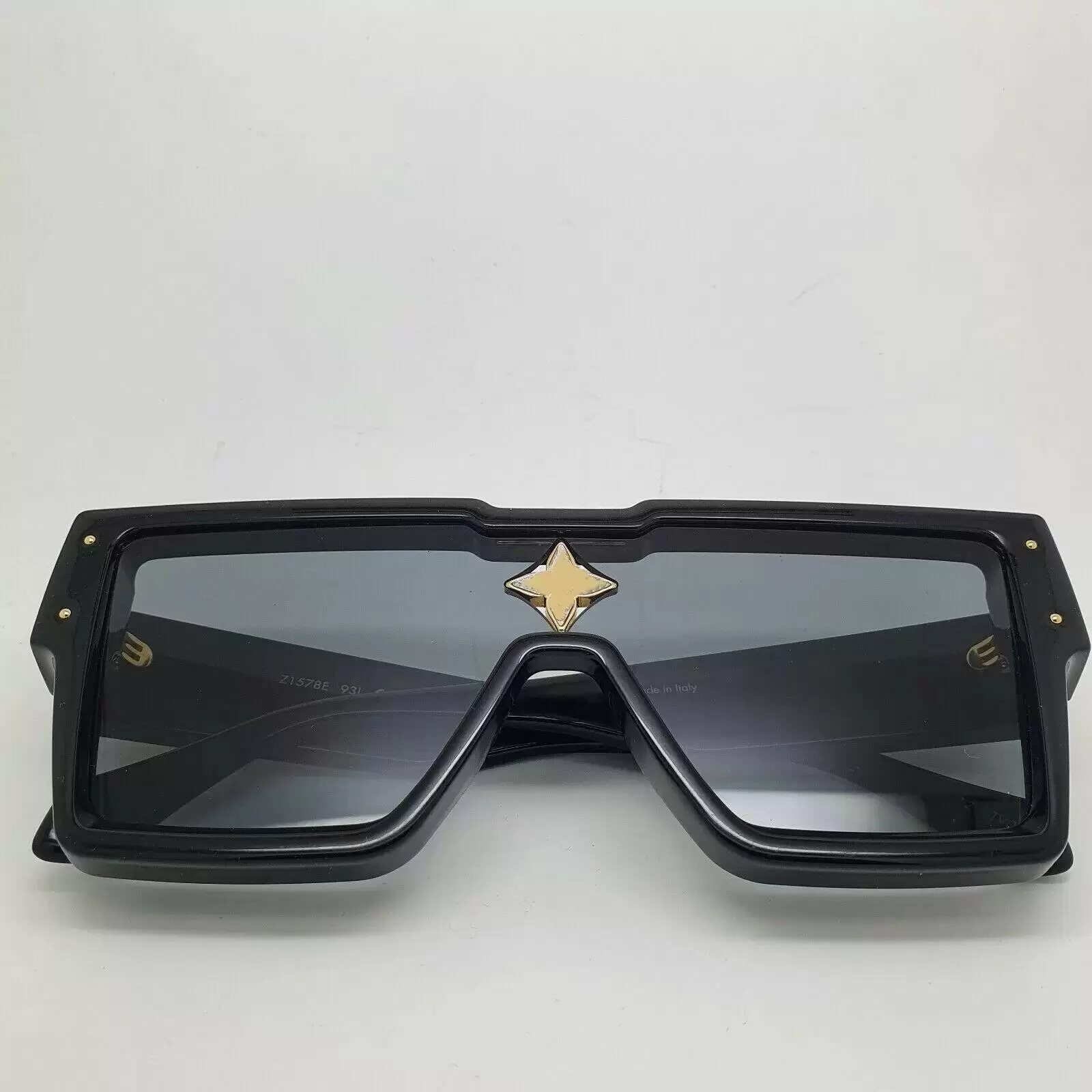 

Wholesale- Bond Sunglasses Men Polarized Sun Glasses Men's Super Star Square Celebrity Driving Cyclone sunglasses Z1547 vintage square frame with box