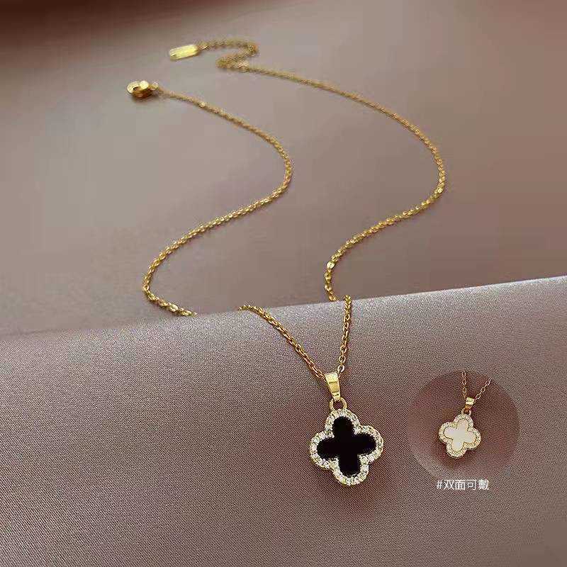 

Pendant Necklaces Strands Strings Advanced sense four leaf grass full diamond necklace women's light luxury small crowd simple and versatile neck chain