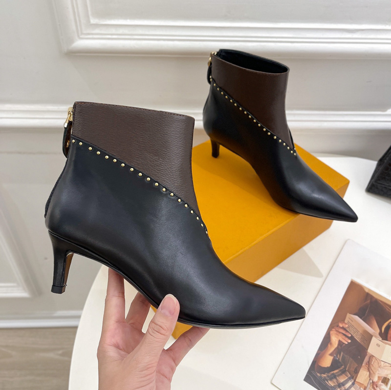 

Women Signature Ankle Boots Sharp Mid-heel Boot Pointed Toe Martin Booties Black Leather 5.5CM Heels Back Zipper