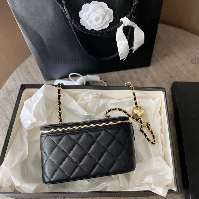 

French Designer Mini Hand-Held Cosmetic Bag Golden Ball Chain Black and White Classics Handbags Luxury Women Coin Purse Fashion Shoulder Crossbody Tote Bags 18cm