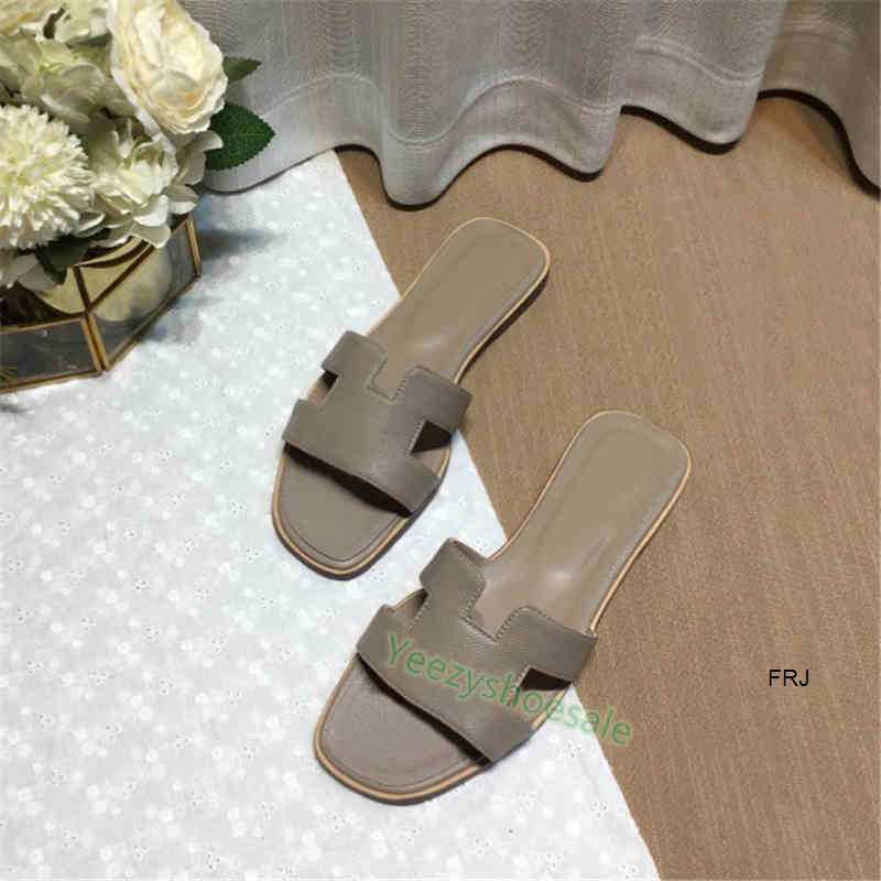 

Designer Ladies Beach flat Flip Flops Top Quality Chypre sexy Women Leather classic oran luxury sandalias Men Summer fashion Slippers with Box A4FD, 06