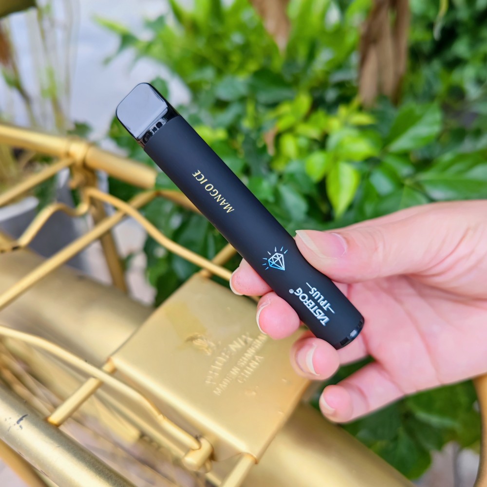 

QK 800puffs Disposable Vape Pen Wholesale E Cigarette Pod Device Tastefog Tplus Ecigs TPD Approved 13 Flavors English & Spanish Package