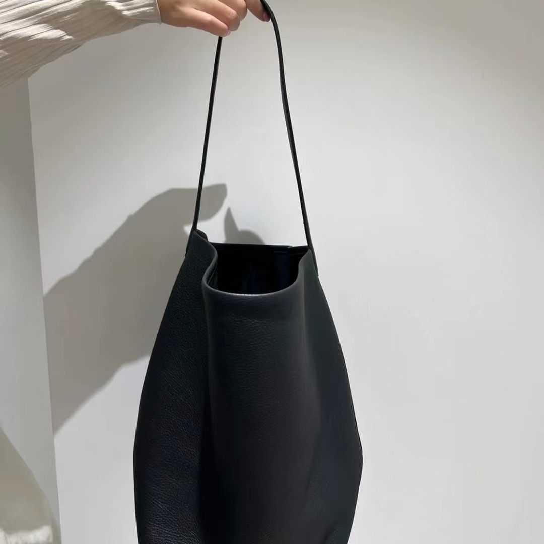 

Bags Leather Designer 2022 Capacity One Shoulder Large Tote ParkTote Litchi Pattern Bucket BagClassic tote bag THE ROW 7D1D, Black