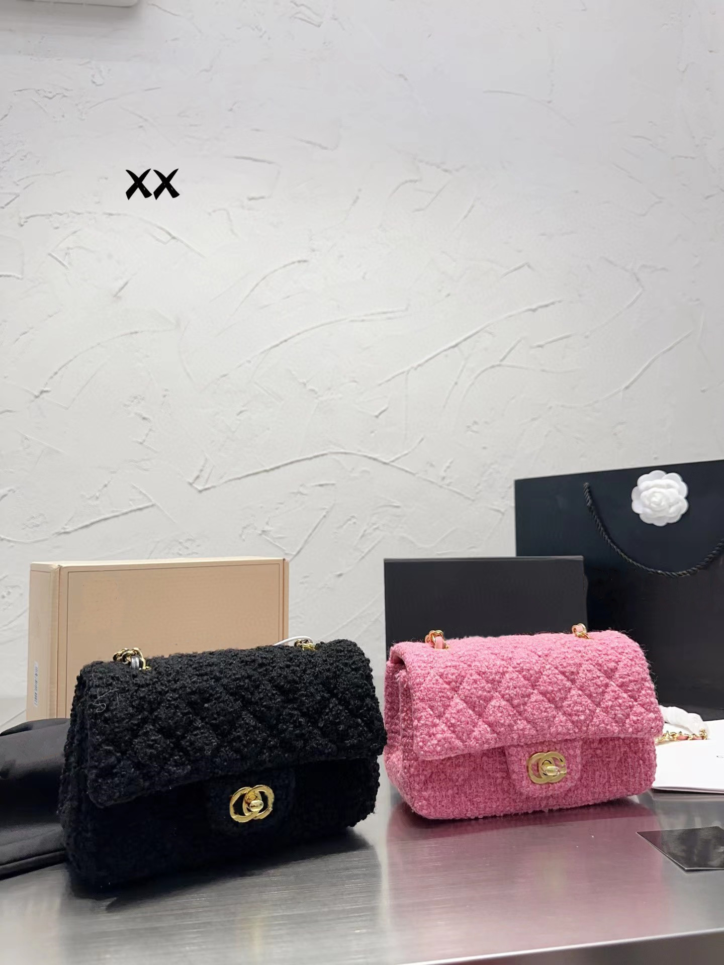 

2022S Tweed Design Chain Bag 20CM Pink Black Flap Shoulder Women's Bag