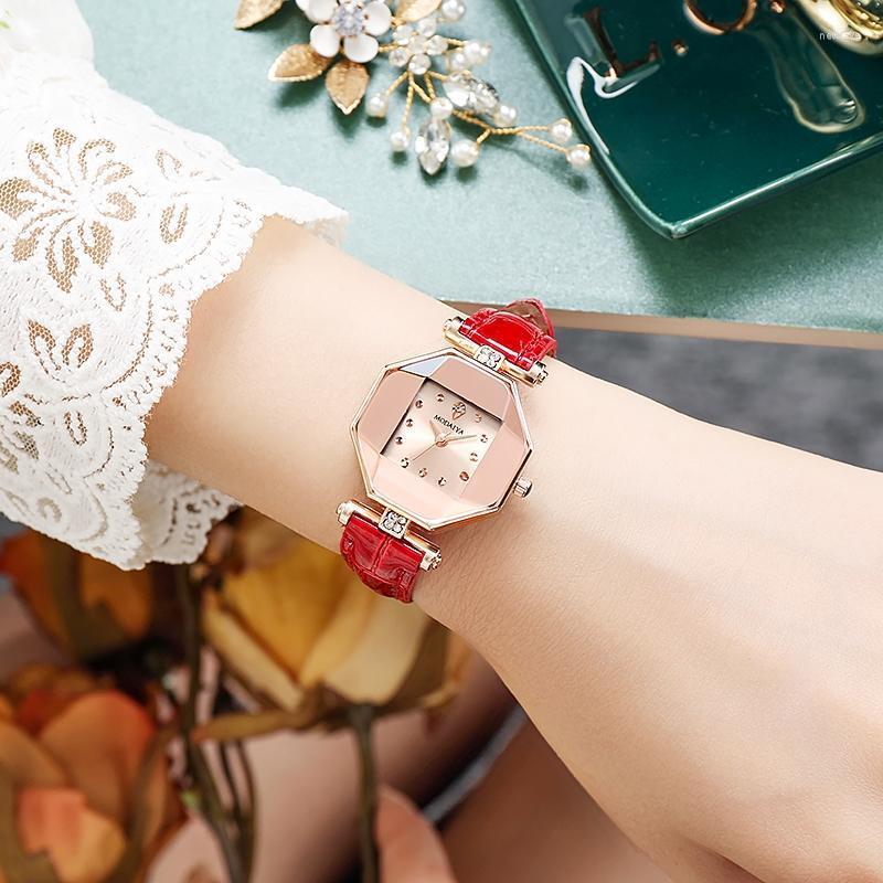 

Wristwatches Square Temperament Women Watch Elegant Leather Band Ladies Business Dress Wristwatch Waterproof Luxury Watches Gift, Red