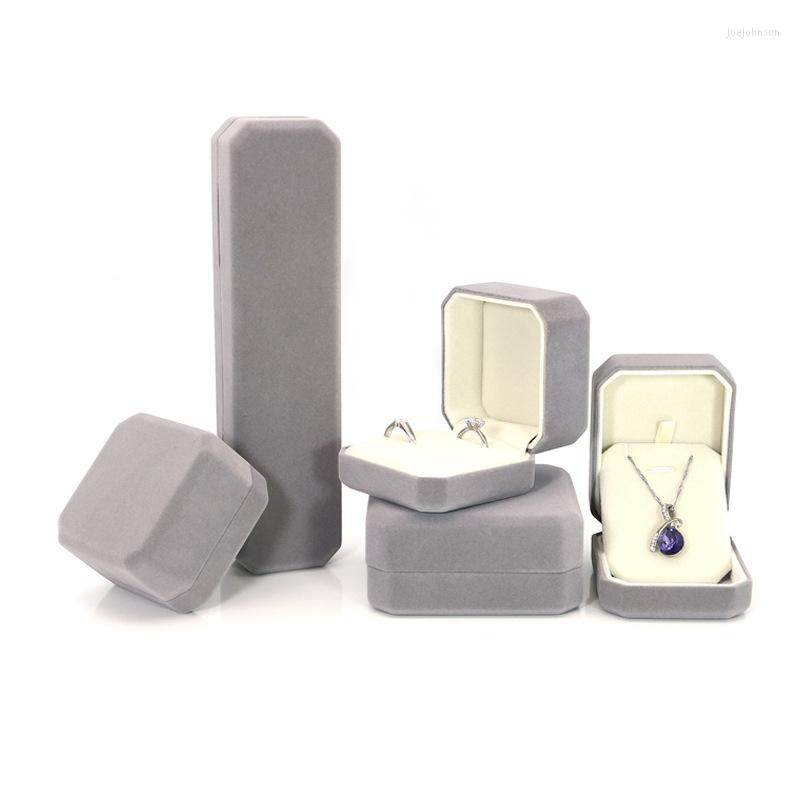 

Jewelry Pouches Velvet Packaging Box Organizer Exquisite Ring Pendant Bracelet Necklace Storage Case Small Businesses Wholesale