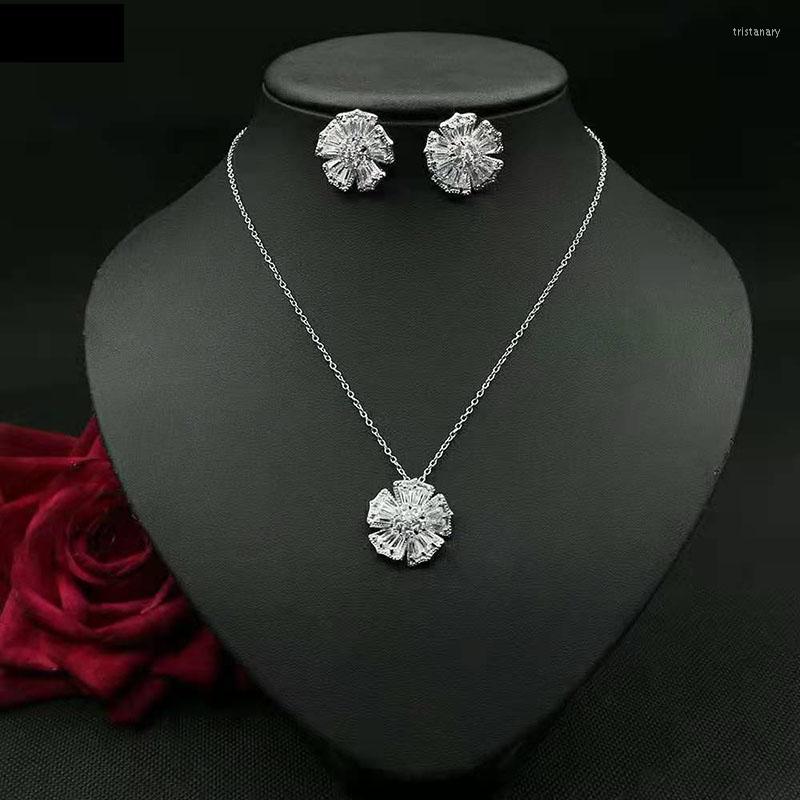 

Necklace Earrings Set Funmode Charm Design Flower Pendientes For Women Conjuntos De Mujer Wholesale FS145, Picture shown