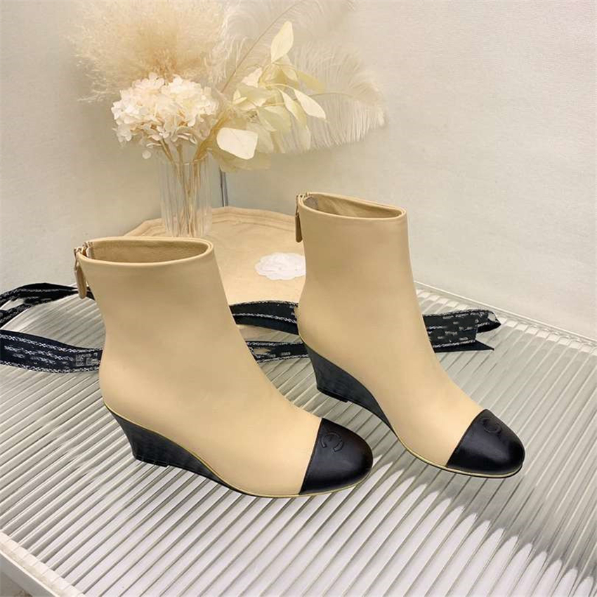 

Top Design Winter Boots Fashion Women Channel Vintage Decorative Leather Cotton Cloth Wool Warm Keeping High Heel Thick Sole Snow Flat Socks Shoes 05-011