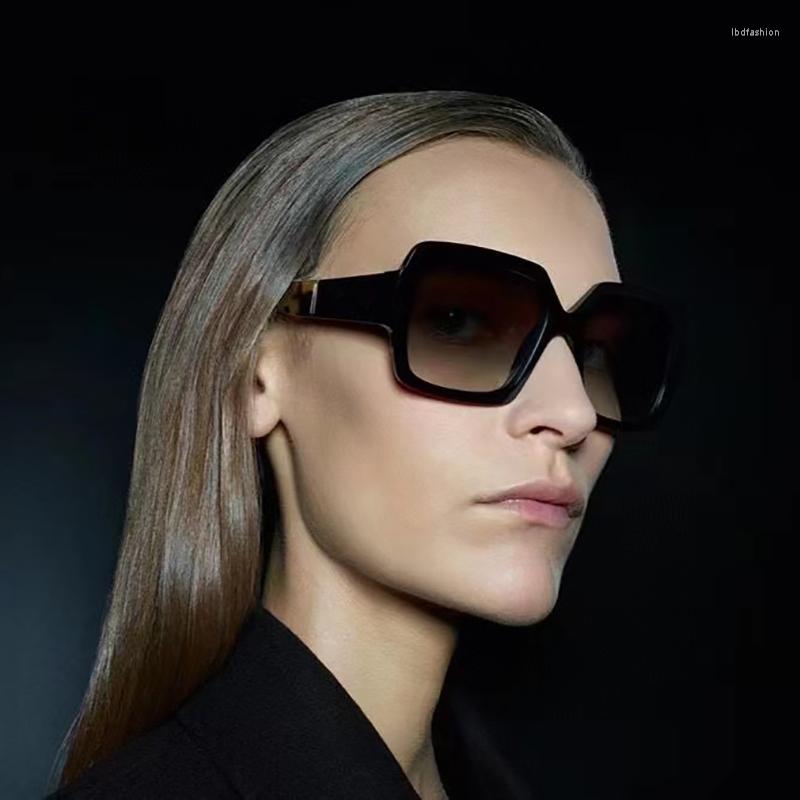 

Sunglasses 2022 Style Tortoiseshell Effect Acetate Large Square Frame Women Fashion With Diamonds