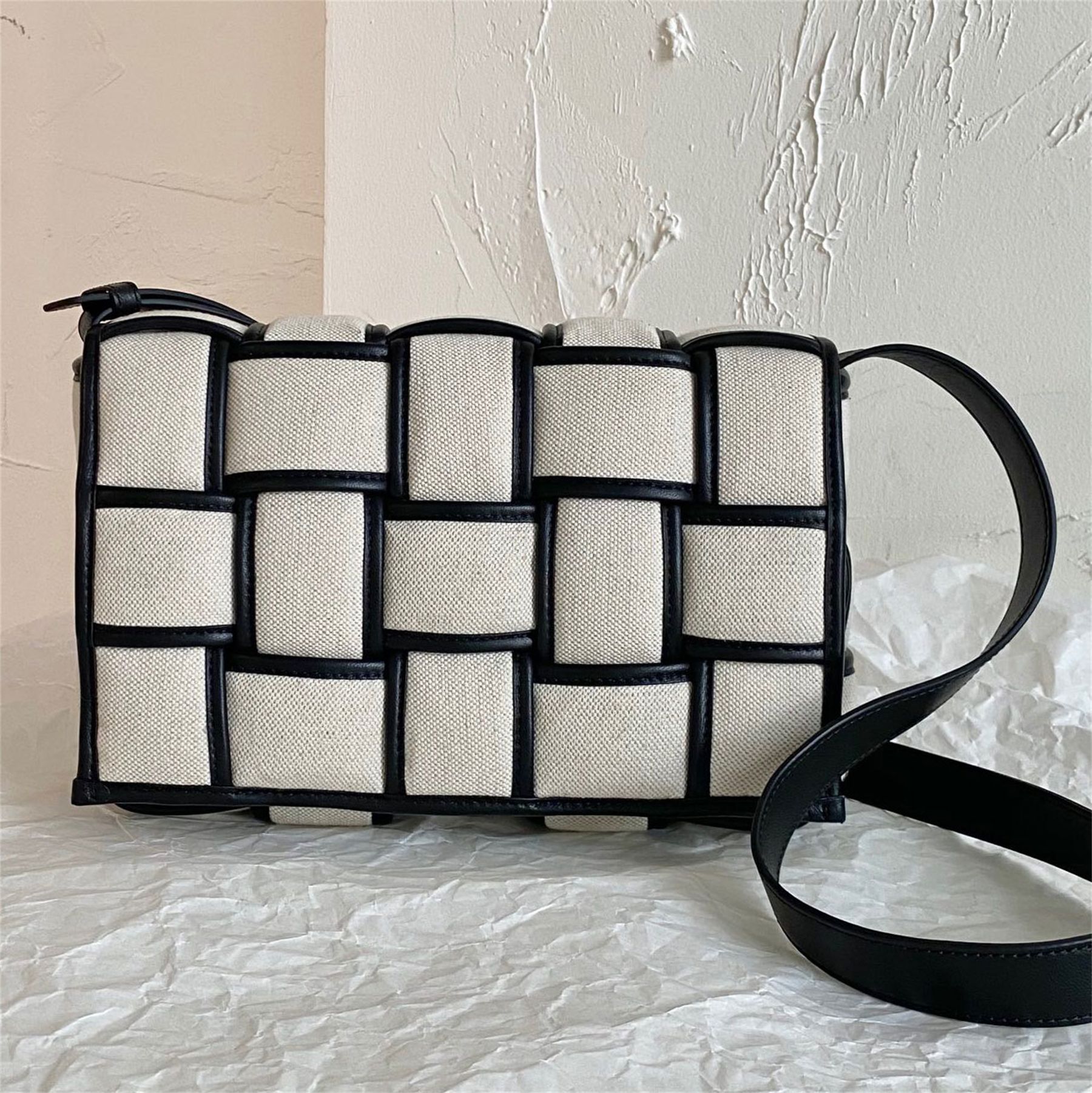 

Small intreccio reverse logo webbing cross-body bag Luxury Designer Single interior zip pocket Magnetic closure Shoulder Bag Padded Cassette canvas Purse Handbag, Customize