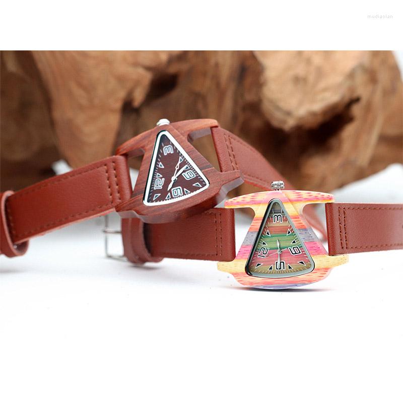 

Wristwatches Ladies Red Sandalwood Wood Watch Women Triangle Wooden Wristwatch Creative Feminino Bracelet Leather Comfortable Watchband, Red sandal wood