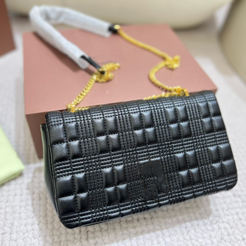 

Lola Bag Lambskin Leather Berry 23x6x13cm Small Size England Luxury Lady Purse Stylish Shoulder Bags Golden Chain Women Wallet Boutique, Accessories fee(not sale separately)