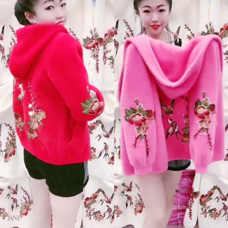 

Women's Knits Women 2022 Autumn Winter Fashion Floral Embroidery Jackets Female Short Mink Velvet Coats Ladies Warm Hooded Outwears M679, Pink
