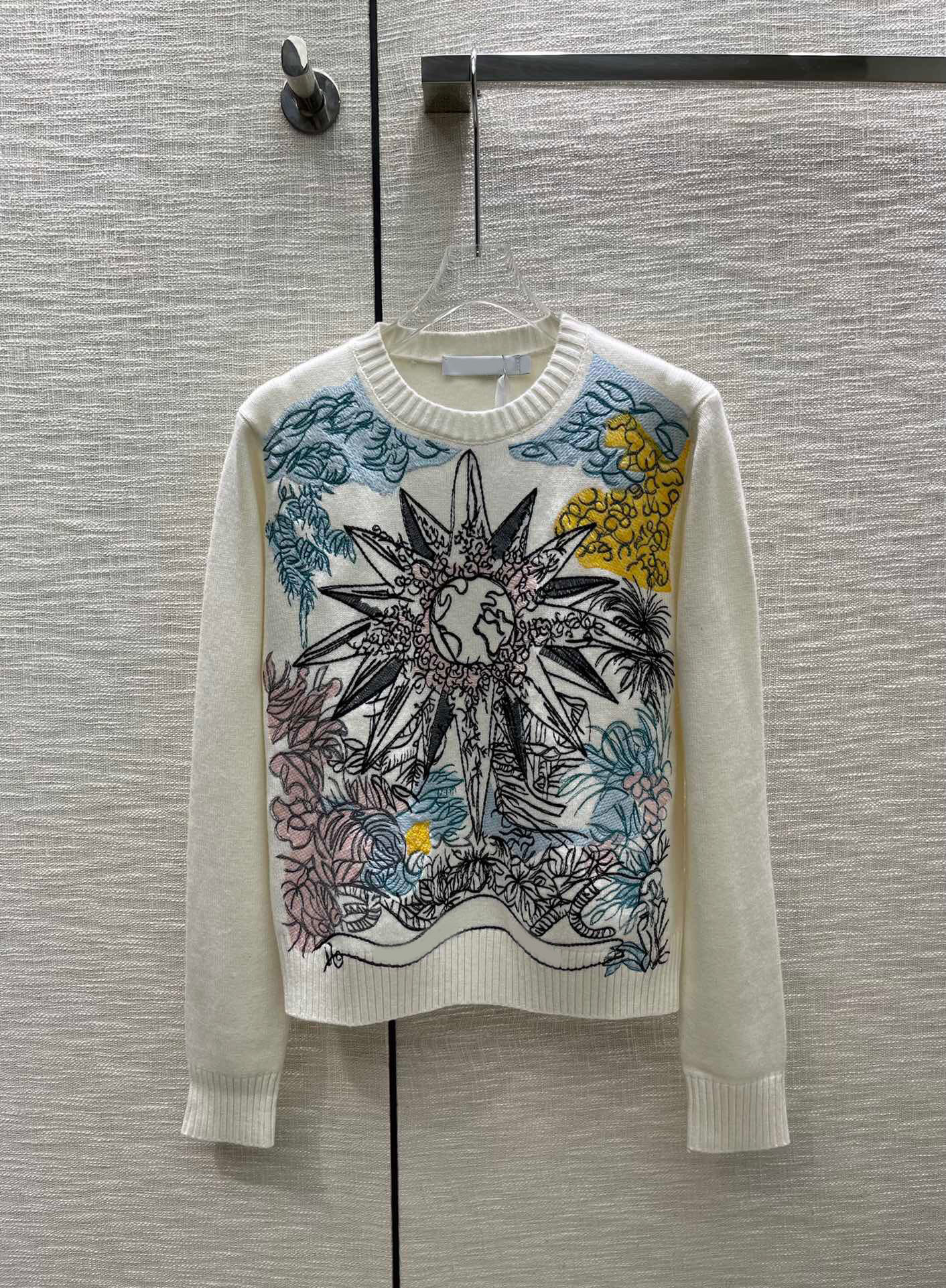 

New 2022 Women's Sweaters Autumn Winter Knit Pullover Women Sweater O-neck Embroidery Elegant Long Sleeve Ladies Knit Tops, White