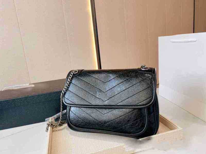 

Shopping Bags Shoulder Women Crossbody Messenger Large Capacity Underarm Handbag Metal Chain Purses Soft Fashion Designer Leather Lady Wallet 1104, Black