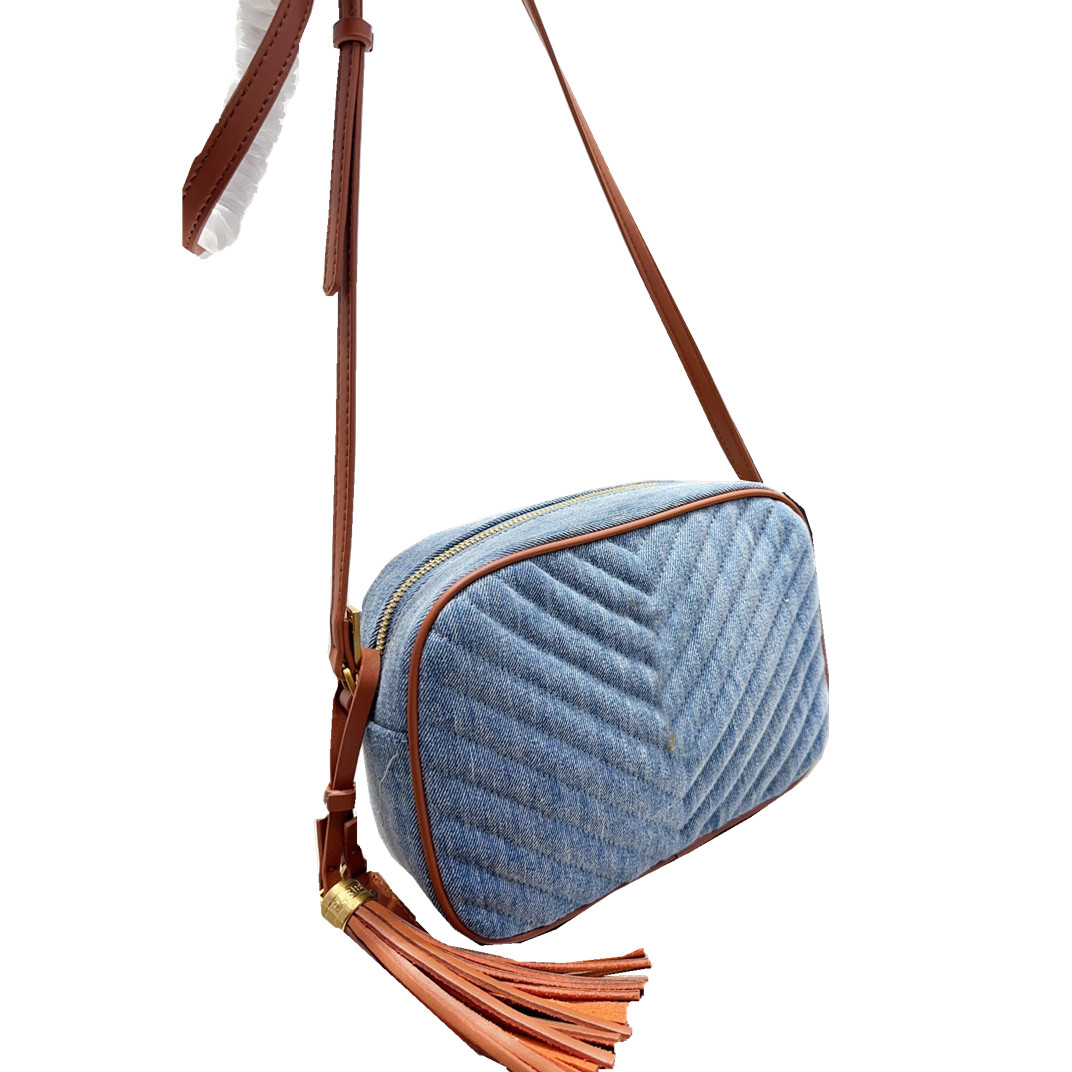 

Women's shoulder bag Designer's design Denim single chain tassel pendant Camera bag size 23cm, Blue