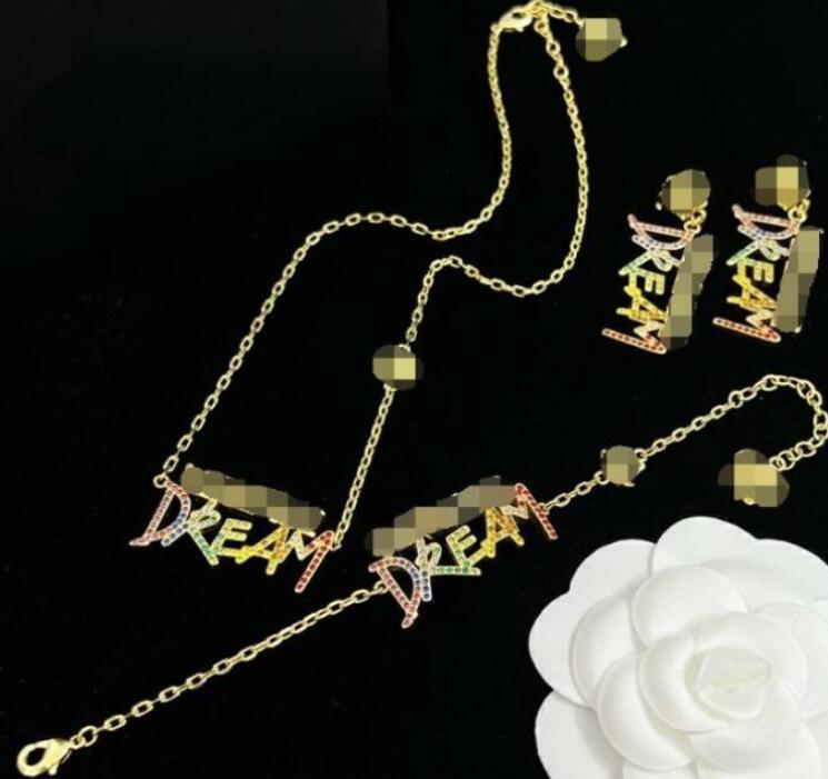 

Fashion Basilisk Medusa colorful letters Pendants Women's Bracelet Necklace Stud Earring Sets Brass colour diamonds dream Ladies Designer Jewelry MS12 -011, The color of picture show