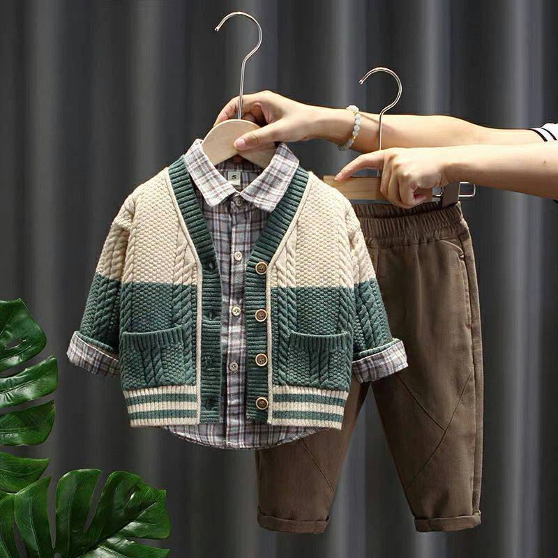 

2022 New Children's Sets Thickened Three piece Set Cardigan Brand Shirt Warm Pants Three in One High end Fashion 90-140cm, Gray