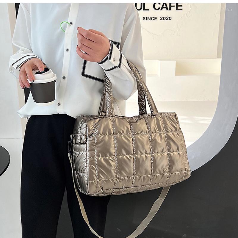 

Evening Bags Female Shoulder Solid Color Handbags Fashion Winter Space Padded Cotton Women Tote Casual Nylon Large Capacity Purse, White
