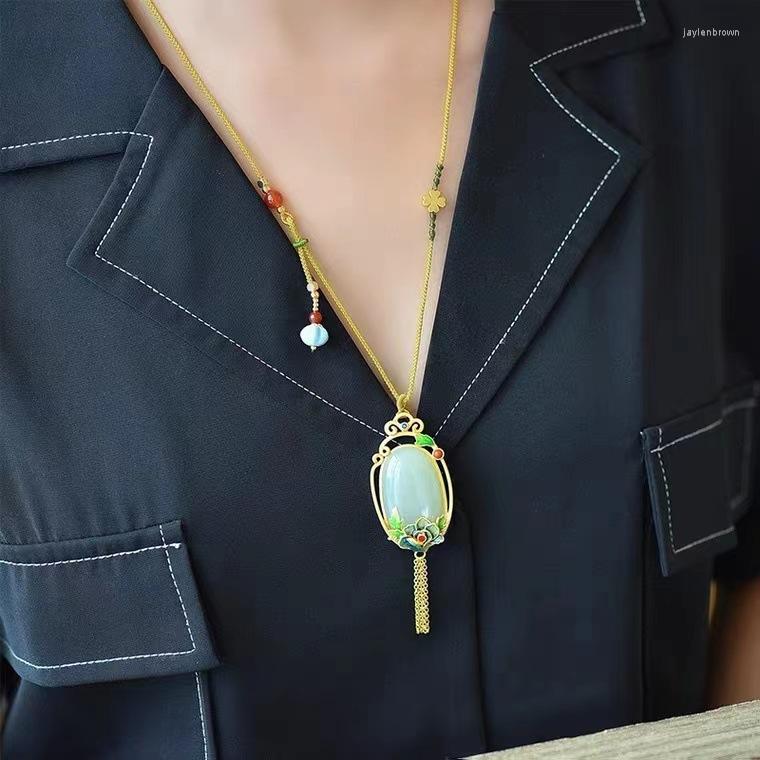 

Pendant Necklaces Ancient Copper Gilded Gold Inlaid Imitation Hetian Jade Ethnic Style Vintage Necklace Enamel Chinese Women's Hanfu