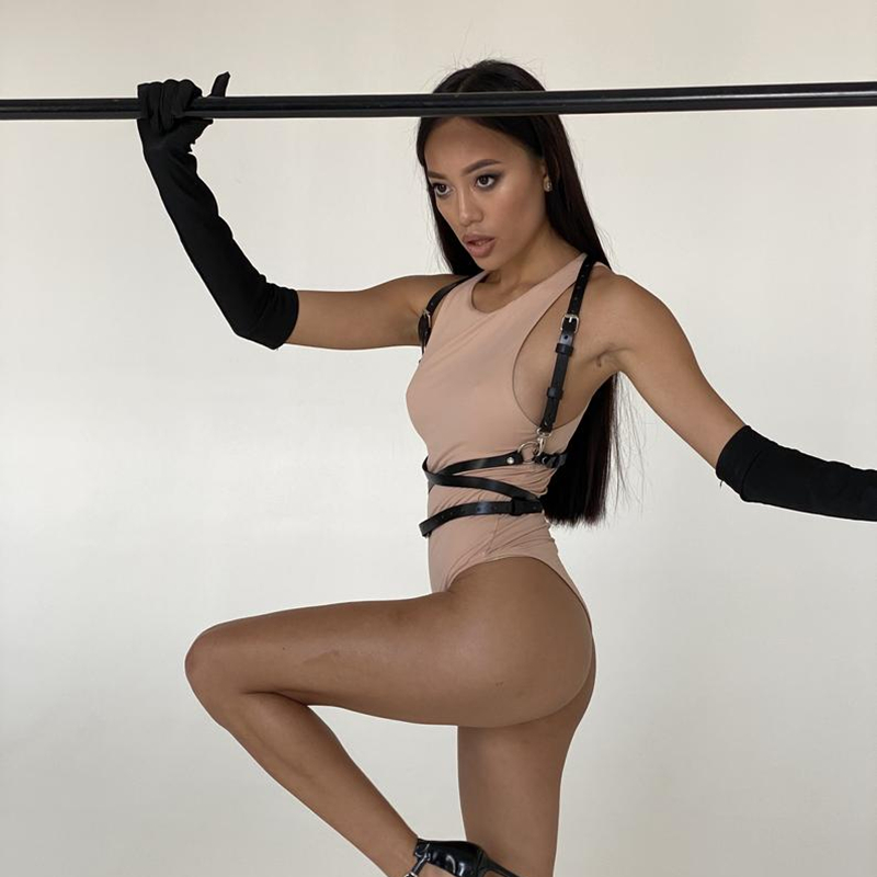 

Sexy Costumes Fashion Leather Harness Belt Punk Goth Cage Bra Body Bondage Adjustable Chest Straps Black Slim Suspenders Fetish Girdle Corse, Default color