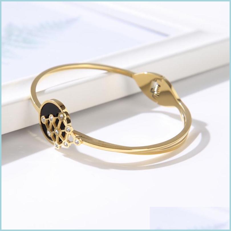 

Bangle Bangle Classic Rhombic Cross Cz Crystal Bracelets Bangles For Women Girls Stainless Steel Triangle Jewelrybanglebangle Drop D Dhujc