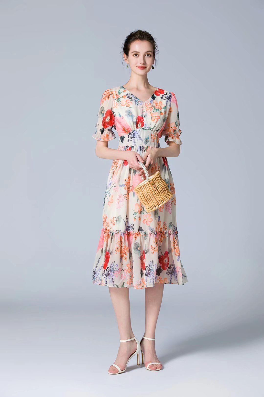 

Dresses New style dress in summer 2022 Medium length high-end temperament small floral V-neck slim print princess dress, Customize