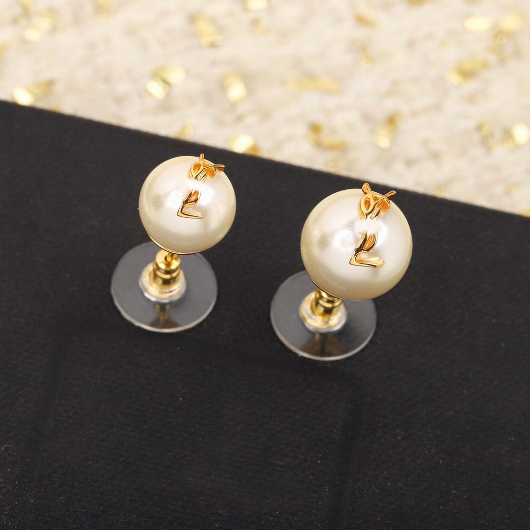 

2022 Luxury quality charm round shape stud earring beads and words design in 18k gold plated have stamp PS3527A