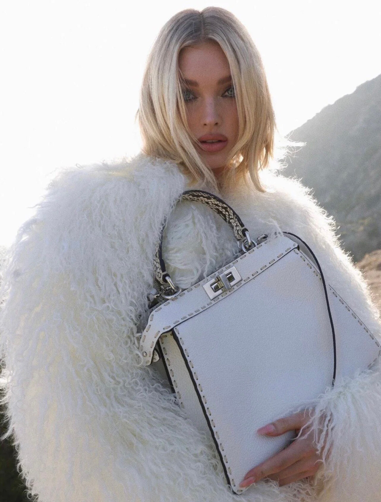 

Luxury cat bag designer retro solid color beeswax stitching leather ladies new handbag fashion multifunctional large-capacity shoulder bag, Black