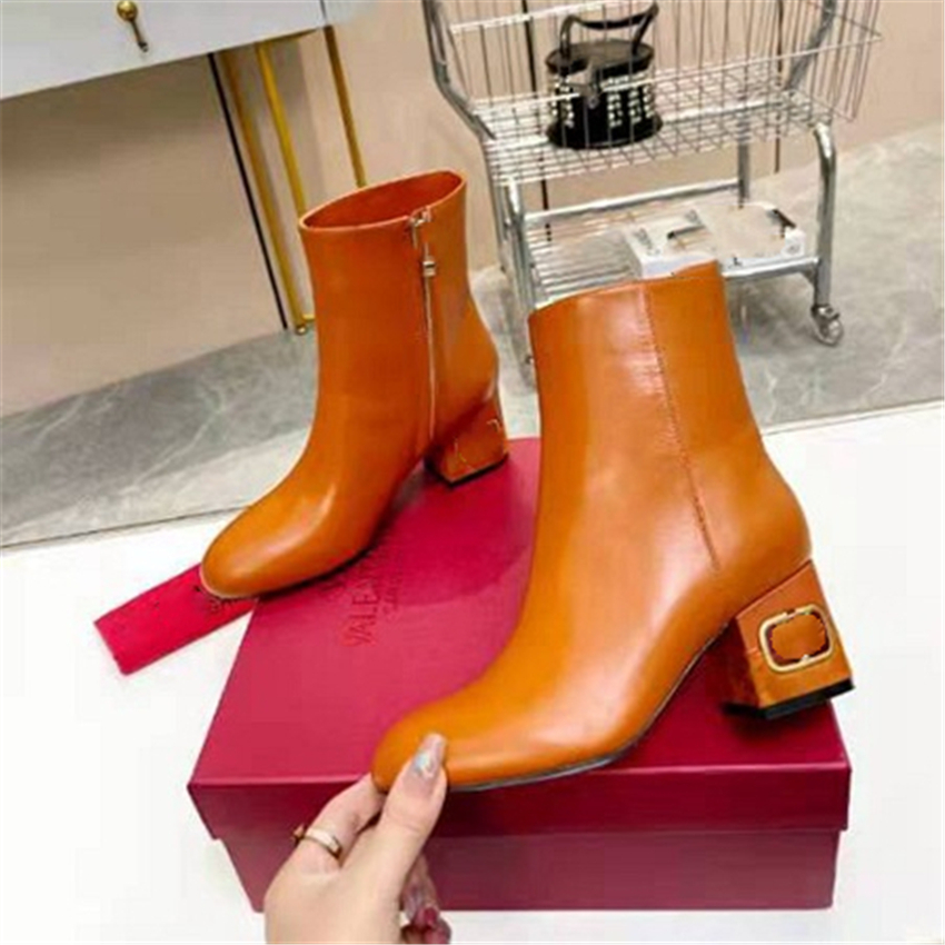 

Top Design Winter Boots Fashion Women Valentinoity Vintage Decorative Leather Cotton Cloth Wool Warm Keeping High Heel Thick Sole Snow Flat Socks Shoes 04-011