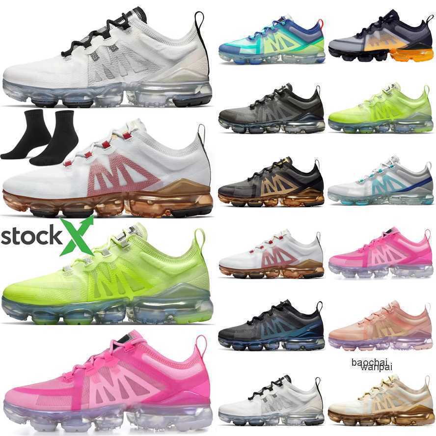 

2023 men women running shoes maxs lows black white Throwback future Blue Volt Metallic Gold gray yellow Psychic Pink CNY Crimson Gold, Women # 13