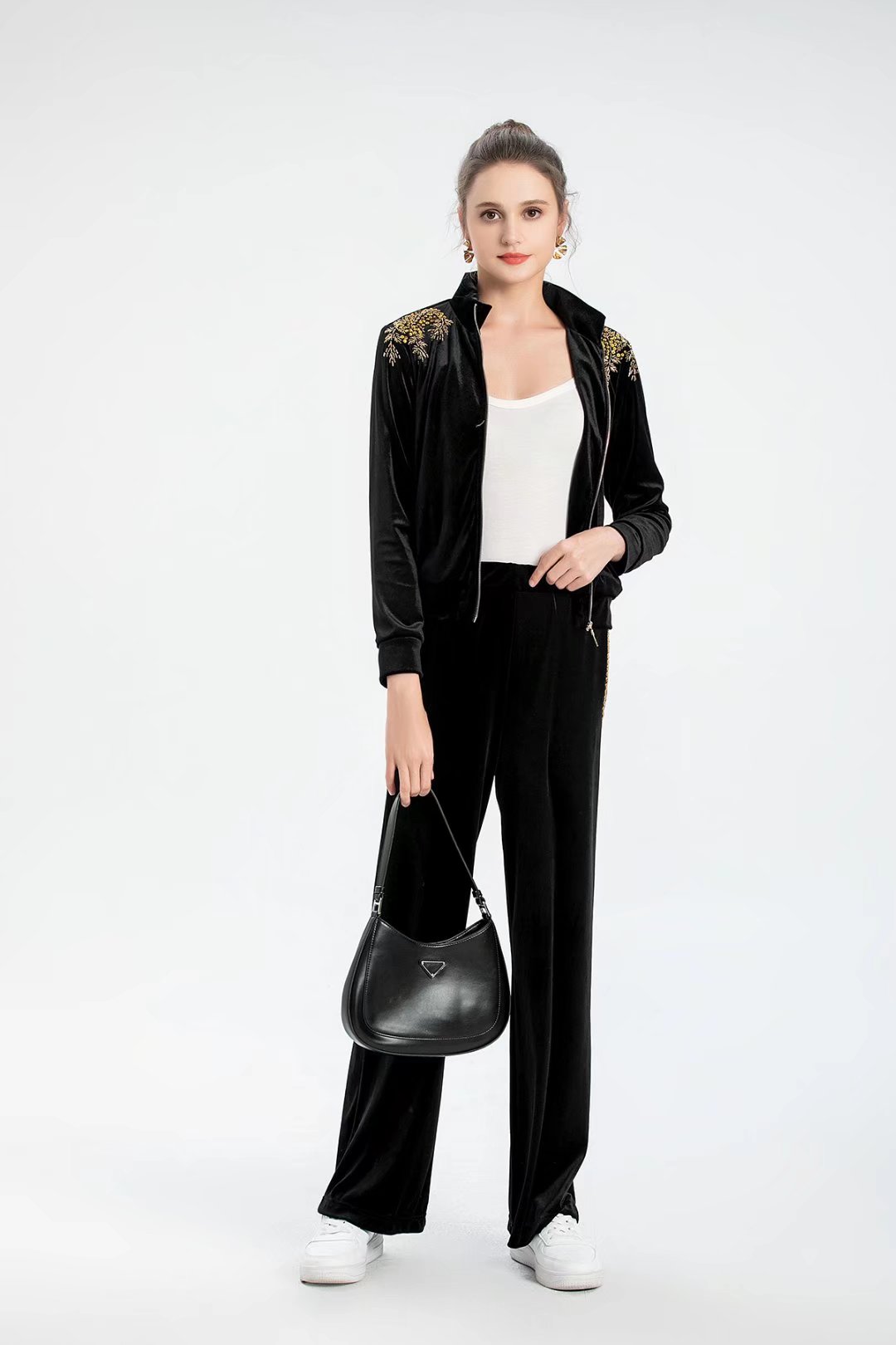 

Piece Sets Autumn 2022 New Women's Style Beaded Sequins Black Velvet Long Sleeve Coat Wide Leg Pants Two Piece Set