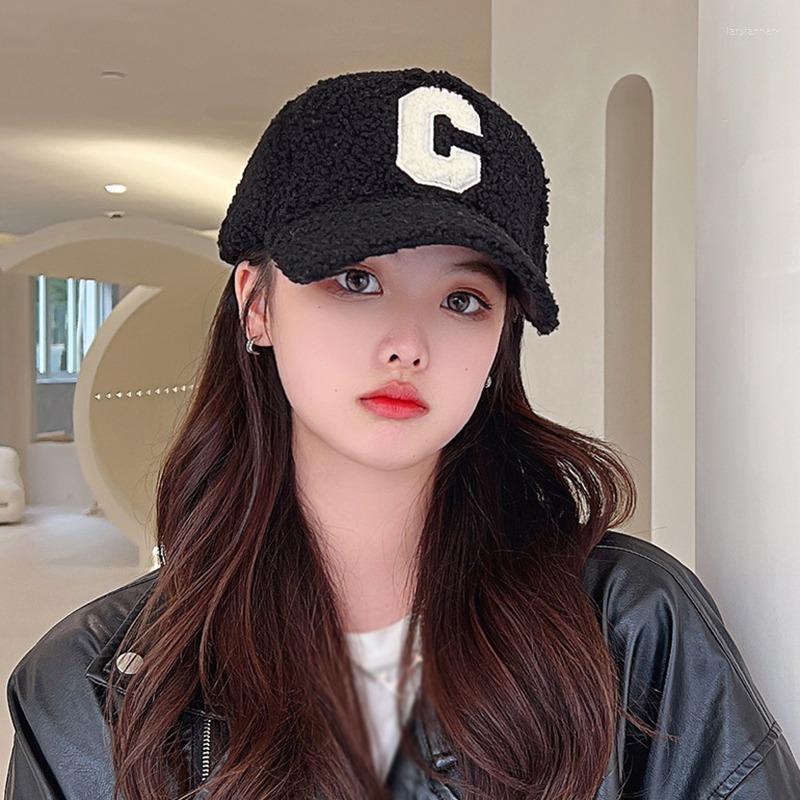 

Ball Caps Winter Lamb Fur Baseball Women Autumn Tide Brand C Letter Embroidery Warm Cap Outdoor Street Fashion Plain Hat