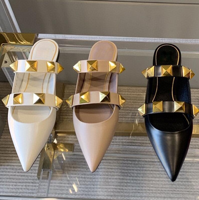 

2022 new fashion pointed toe high heels leather toe cap flat slippers pointed toe stiletto rivet sandals singl Valentinoe''Valentinoity XGU