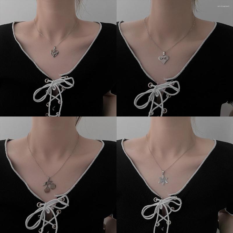 

Choker QiLuxy Fashion Stainless Steel Simple Hollow Metal Pendant Necklaces For Women Men Hip Hop Jewelry