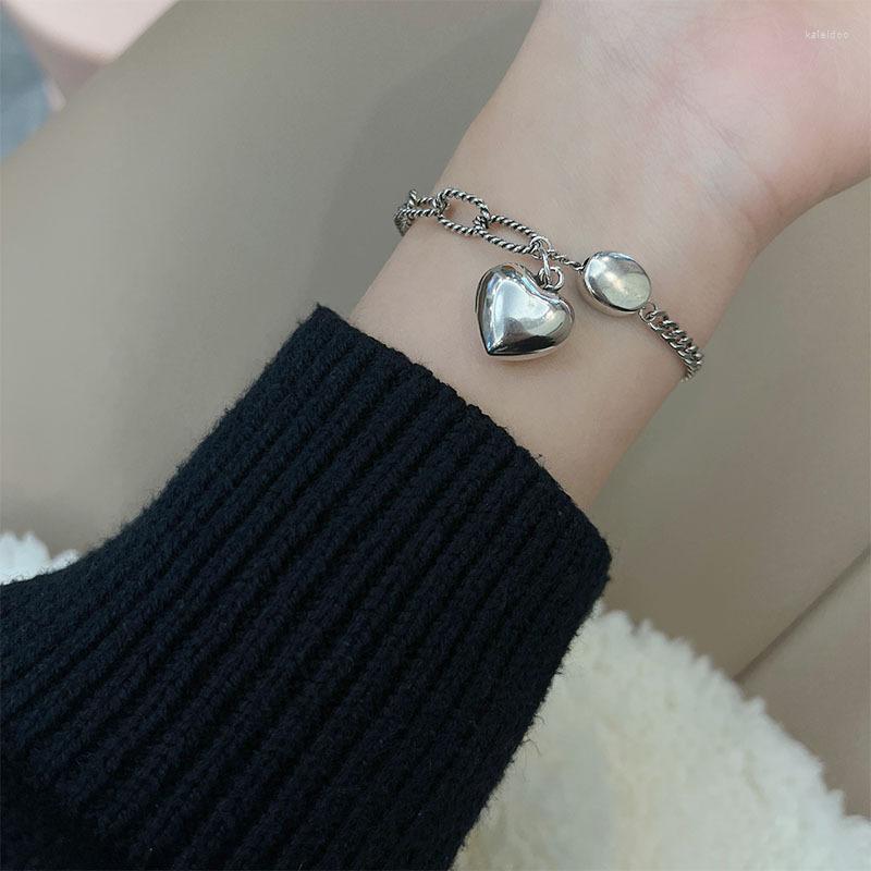 

Charm Bracelets Stereoscopic Heart On Hand For Women Fine Korean Fashion Jewelry Woman Drop 2022 Selling Products