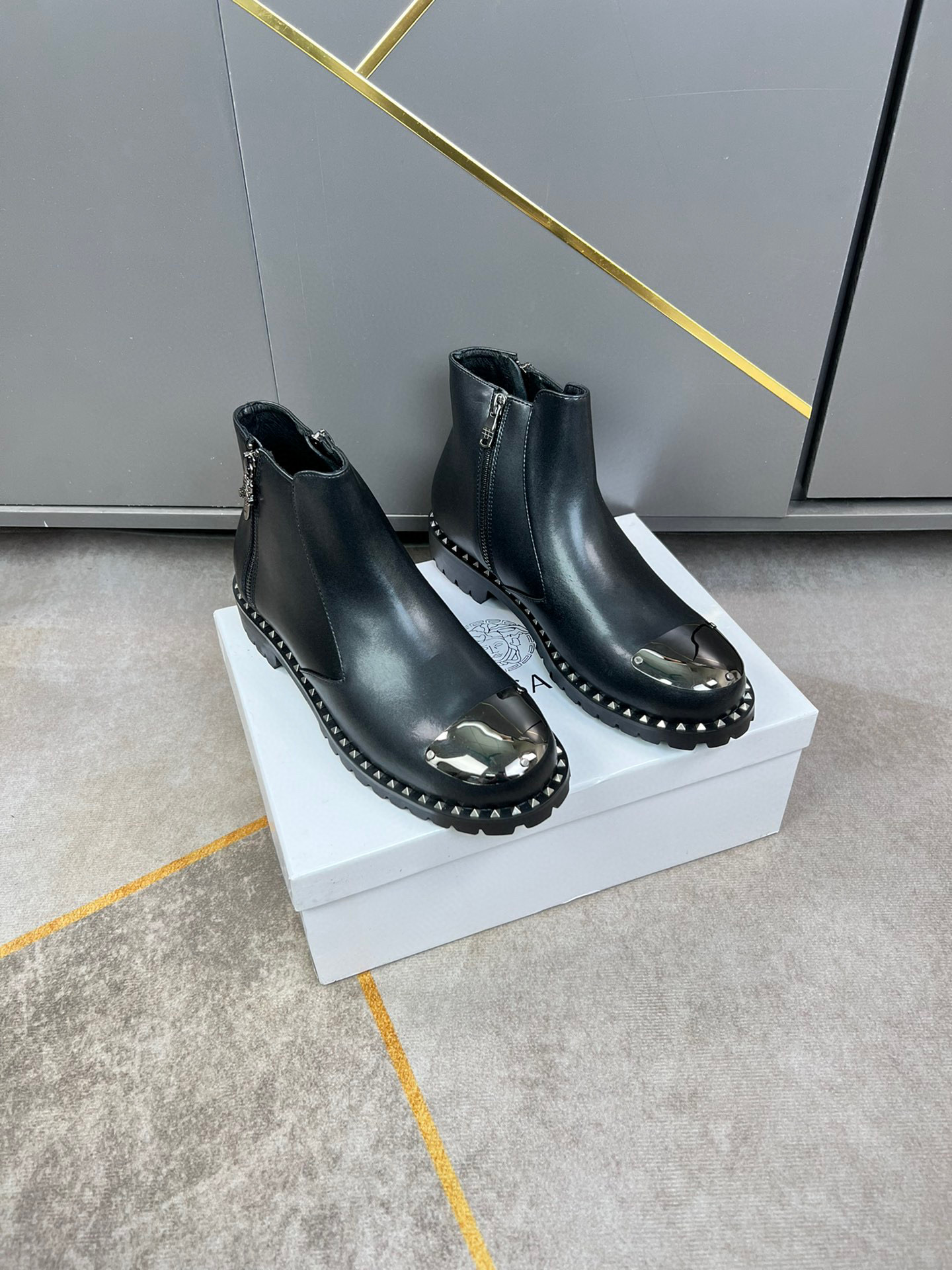 

SHOES designer top version handmade custom 2022ss G Vanchys fashion casual boots, High quality laces