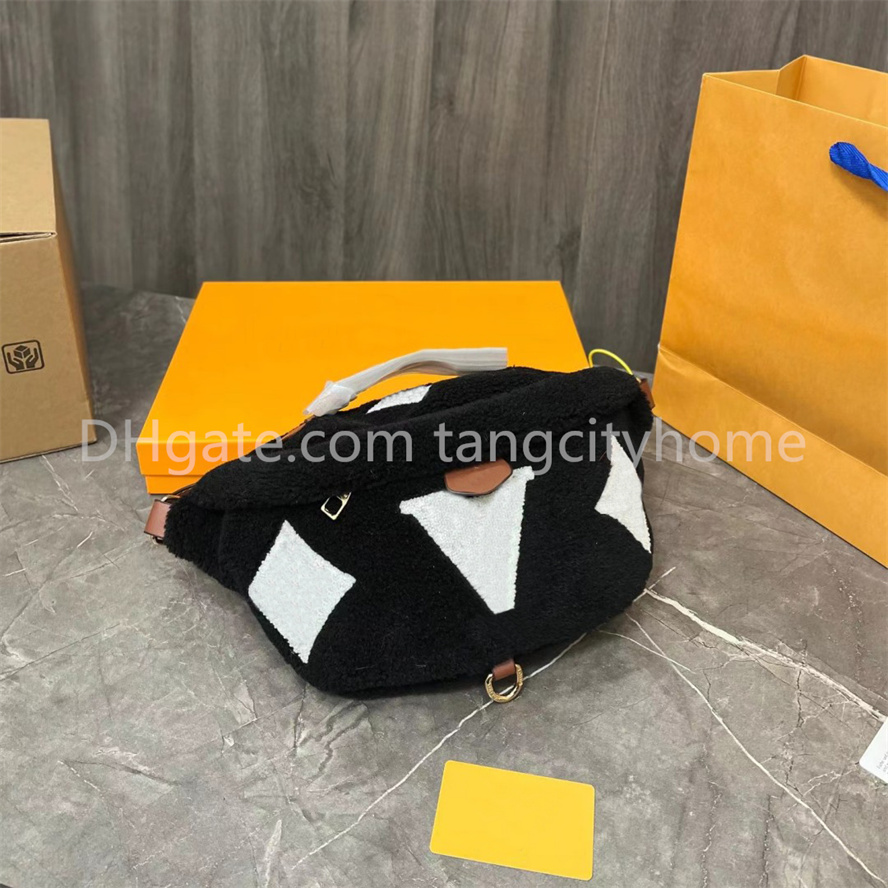 

Designer Autumn And Winter Lamb Wool Waist Bags Luxury Belt Bag Fanny Pack Cross Body Travel Sport Handbag Single Shoulder Bag Small Wallet, White