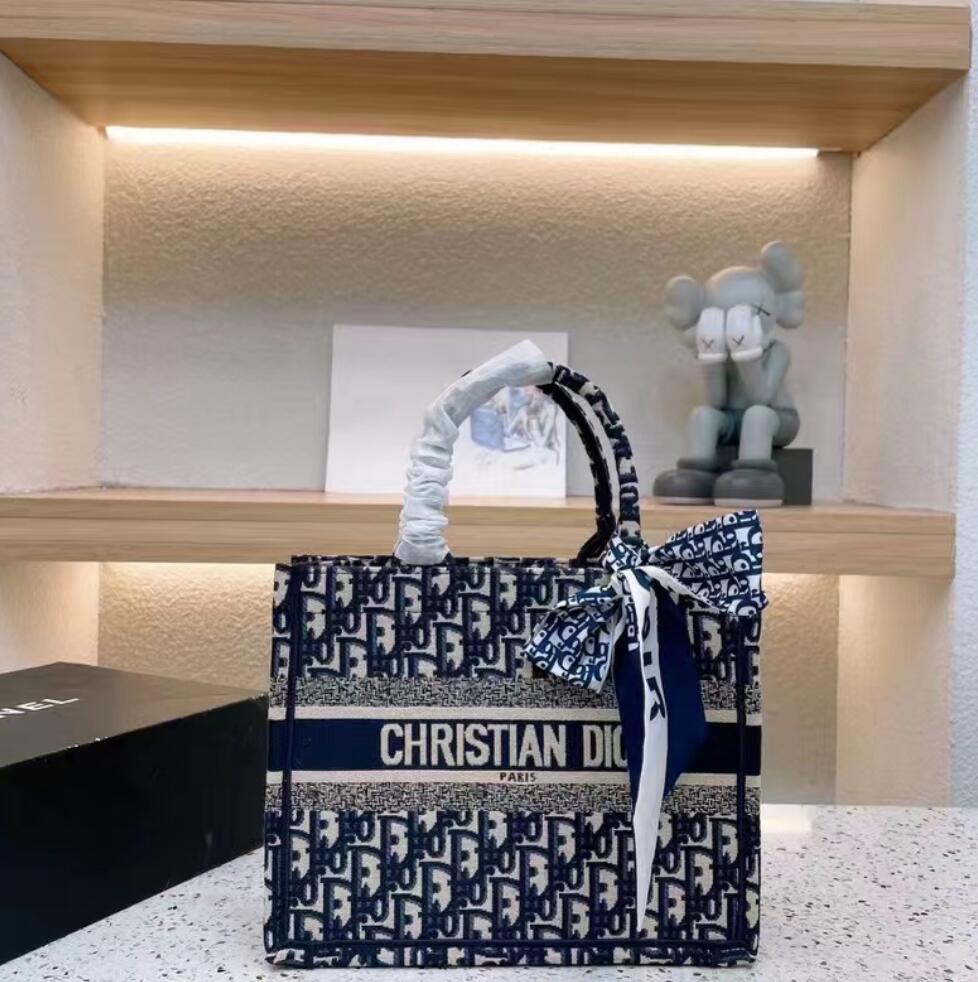 DIOR Designer Women's Totes Canvas Bags Embroidery Handbag Street Trend Large Capacity Pattern High Quality Letter Pattern Shopping Shoulder